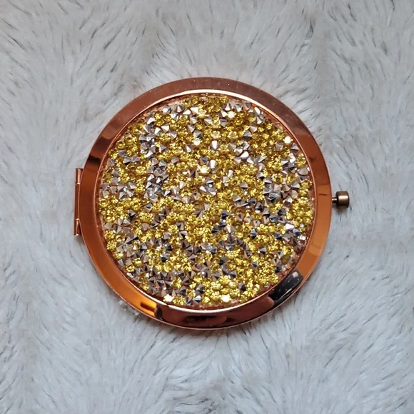 Round Compact Mirror Gold Tone - Picture 4 of 4